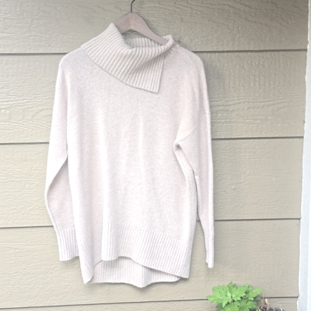 Nordstrom Signature Cashmere tan pullover sweater small S